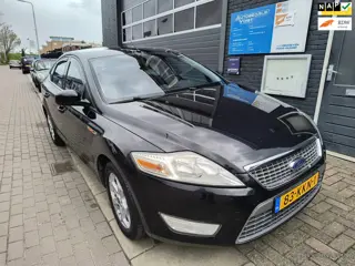 Ford Mondeo 2.0-16V Limited. Nette luxe Mondeo. Grote beurt en nieuwe APK