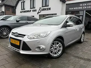 Ford Focus Wagon 1.0 EcoBoost Titanium, Stoelverwarming,Trekhaak,Navigatie,Parkeersensoren