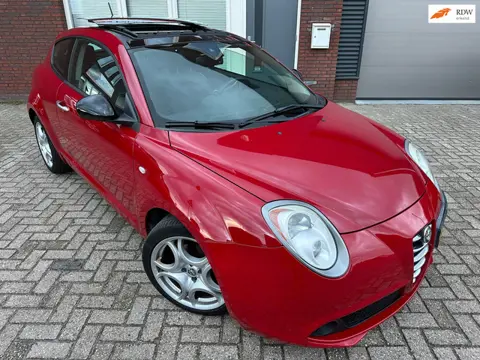 Alfa Romeo MiTo 1.4 T SBK / Pano / Bose / Navi / PDC / AUT / NAP