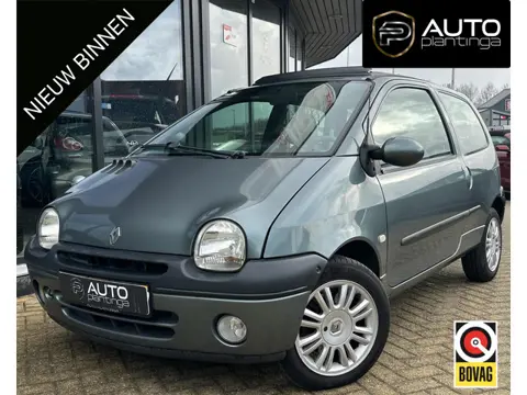 Renault Twingo 1.2 Paris | LUXE | UNIEK LIEFHEBBERSAUTO | BOMVOL | Zeer Nette Staat | PANO | Lederen