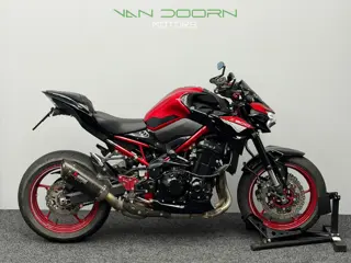 Kawasaki Z900 Performance | Akrapovic | Bar-End Spiegels | 2024 | Z 900