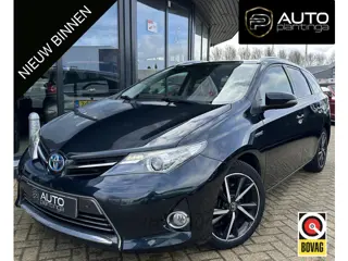 Toyota Auris Touring Sports 1.8 Hybrid Executive | BOMVOL | PANO | Volledige Onderhoudshistorie | 2e