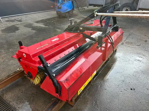 Goudland Veegmachine