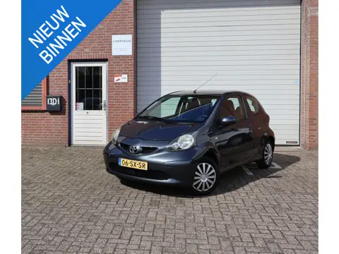 Toyota Aygo 1.0-12V
