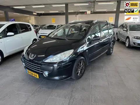 Peugeot 307 SW 1.6-16V Premium navigatie panoramadak clima cruise controle lm-velgen parkeersensoren