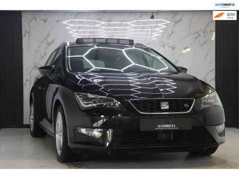 Seat LEON ST 1.4 TSI ACT FR Dynamic Pano DSG Sound