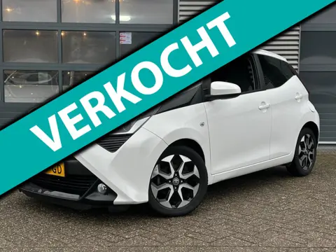 Toyota Aygo 1.0 VVT-i x-joy | CRUISECR | CarPlay | Camera | Airco | NAP