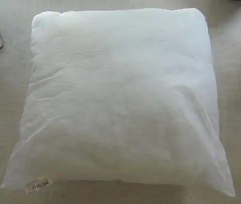 BINNEN KUSSEN 40X40 CM NIEUW