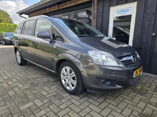 Opel Zafira 1.6 Cosmo *GERESERVEERD*
