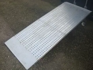 Altec opklabare auto-oprijplaat roelstoelhelling