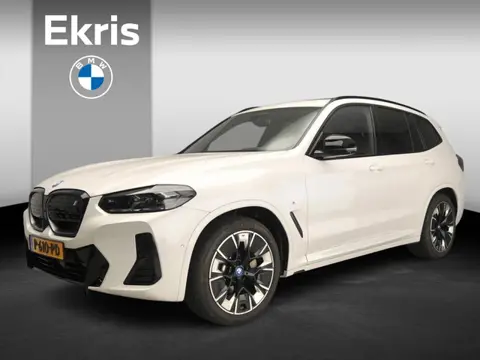 BMW iX3 High Executive 80 kWh | M-Sportpakket | LED | Leder | HUD | Schuifdak | Active cruise | Trek