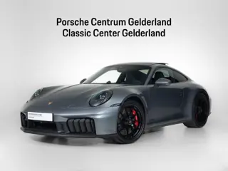 Porsche 911 Carrera 4 GTS