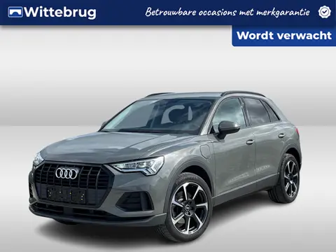 Audi Q3 45 TFSI 245pk e Business S-Tronic Automaat / MMI Navigatie / LM 19 inch / Elektr. klep / Par