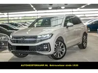 Volkswagen Touareg 3.0 TSI R-Line Benzine Grijs Kenteken ACC LUCHTVERING TREKHAAK COMFORTSTOELEN HEA