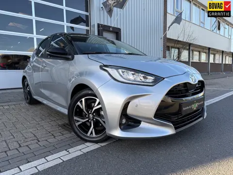 Toyota Yaris 1.5 Hybrid 115 Business plus Apple CarPlay