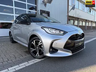 Toyota Yaris 1.5 Hybrid 130 Executive Apple CarPlay Bi-Tone