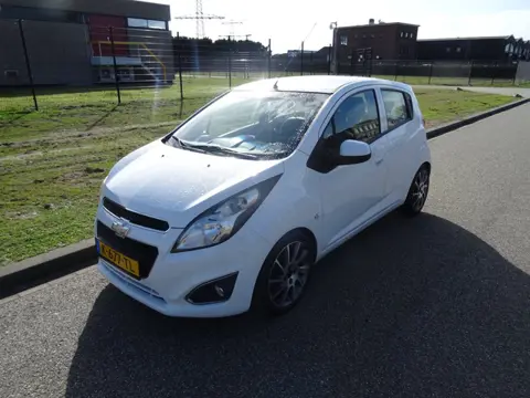 Chevrolet Spark 1.0 16V LT