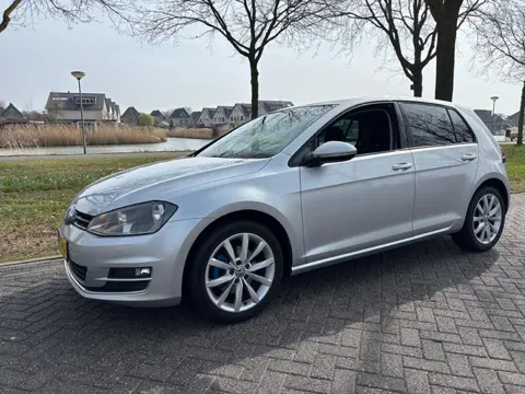 Volkswagen Golf 1.2 TSI Highline (bj 2013)