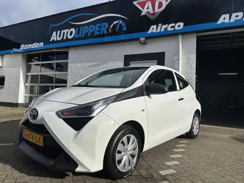 Toyota Aygo 1.0 VVT-i x /Nieuwe apk bij aflevering/Radio usb/1e Eigenaar