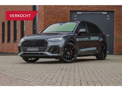 Audi Q5 55 TFSI e quattro Competition | Luchtvering | Pano | B&O | Massage | Trekhaak | Top view