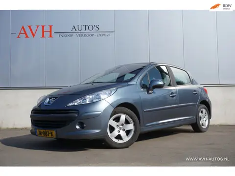 Peugeot 207 1.4-16V XR