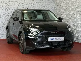 Fiat 600 1.2 Hybrid La Prima • Luxe Leder • Massage • Elek. Stoel • ACC • Camera • Elek. Klep • 18" 