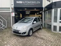 Renault TWINGO 1.2 Expression/ 1 Jaar APK/Zilver/Airco/Electrische Ramen!!