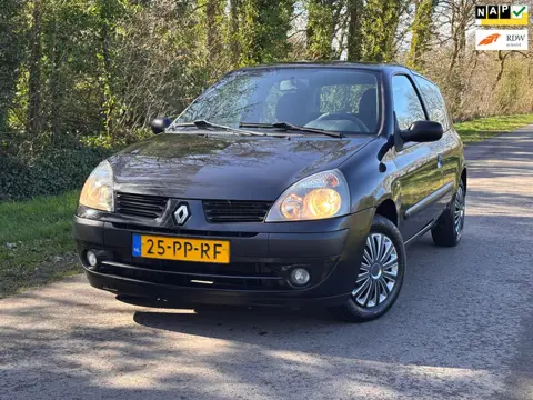 Renault Clio 1.2-16V Dynamique Basis | " 138.000 " KM NAP + Nieuwe APK |