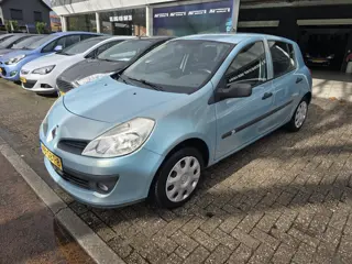Renault Clio 1.2-16V Special Line | 2E EIGENAAR | 12MND GARANTIE | AIRCO | ELEC RAMEN | NW APK |