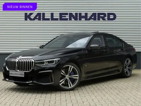 BMW 7 Serie 740d xDrive M-Sport - Dak - Active Steering - Standkachel - Massagezetels