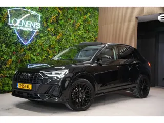 Audi Q3 35 TFSI S Line / Pano / Trekhaak / Camera