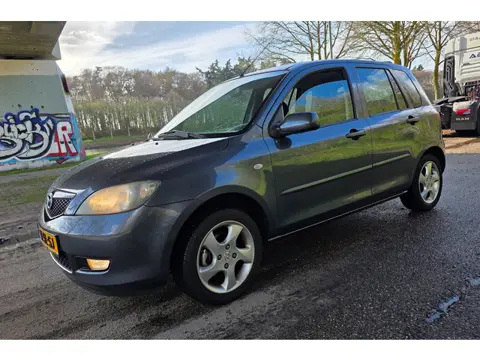 Mazda 2 1.4 Touring - APK t/m 09-03-2027 - Airco - NL Auto -