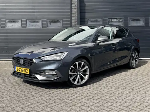 SEAT Leon 1.5 eTSI 150PK Automaat FR Launch Edition | Cruise | Camera | Winterpakket | Carplay | €19
