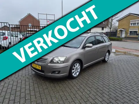 Toyota Avensis Wagon 2.0 VVTi Luna