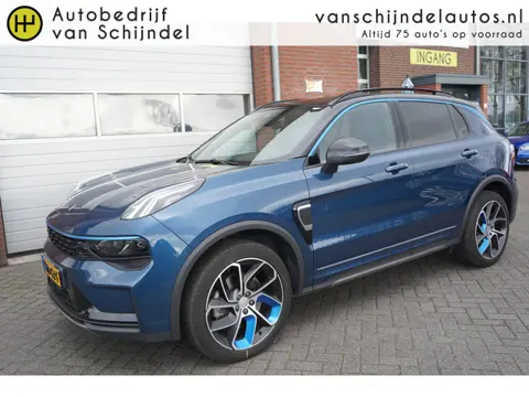 Lynk & Co 01 1.5 261PK! MY23 ZWARTE HEMEL PANORAMADAK FULL LED 20INCH 360CAMERA ANDROID-APPLECARPLAY