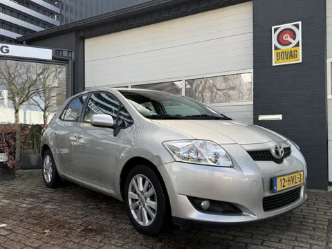 Toyota Auris 1.6-16V Luna (bj 2009)