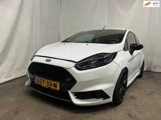 Ford FIESTA 1.6 ST2 SCHADEAUTO!!