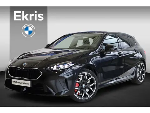 BMW 1 Serie 120 M Sportpakket Pro | Alcantara | Head-Up | Harman Kardon | 360 camera | Iconic Glow |