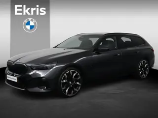 BMW 5-serie Touring 530e M Sport Edition | M Sportpakket Pro | Innovation Pack | Trekhaak | Panorama