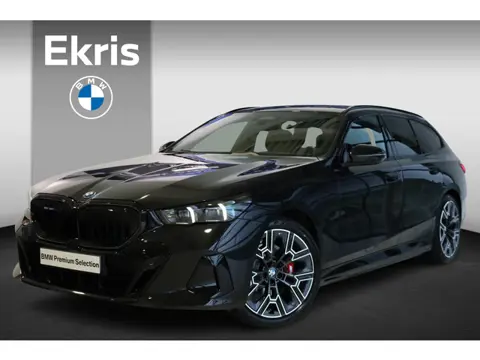 BMW 5 Serie Touring 530e M Sportpakket Pro | Comfortstoelen | Bowers & Wilkins | Elektr. Trekhaak