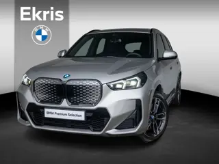 BMW iX1 eDrive20 | M Sportpakket Pro | Premium Pack | Stuurwielrand verwarmd | Comfort Access | Acht