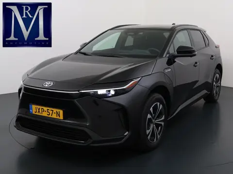 Toyota bZ4X Dynamic 71 kWh VAN: 33.900,- VOOR: 29.877,- | 3 FASE LADEN | RIJKLAARPRIJS incl. FABR. G
