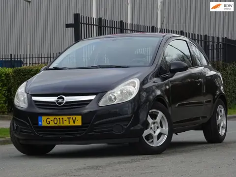 Opel Corsa 1.2-16V Essentia 130DKM/AIRCO/APK
