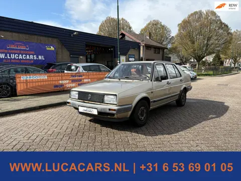 Volkswagen Jetta 1.6 CL 4-bak