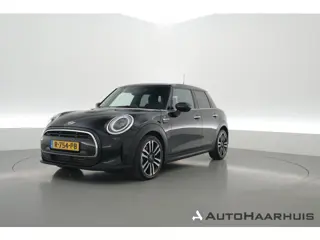 MINI Mini 1.5 Cooper Camden - Aut. | Rijklaar! | Orig. NL | Dig. Cockpit | Nav+CarPlay | ACC | Cruis