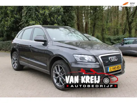 Audi Q5 2.0 TFSI quattro, Leder, Navi, Panorama.