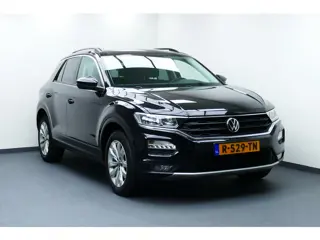 Volkswagen T-Roc 1.5 150pk TSI Sport Bj21. Adap Cruise, Carplay/Android Navi, Clima, PDC V+A, 17"LMV