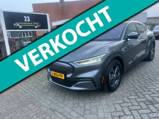 Ford Mustang Mach-E Extended RWD 98 kWh STUURVERWARMING STOELVERWARMING GROOT SCHERM
