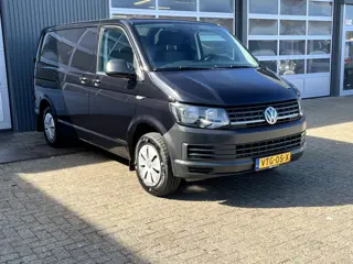 Volkswagen Transporter 2.0 TDI L1H1 Airco Trekhaak 2200kg trekgewicht Kastinrichting 3-Persoons Tele