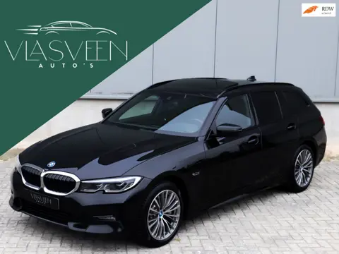 BMW 3-serie Touring 330e Sport Line, Pano, Led, inc BTW